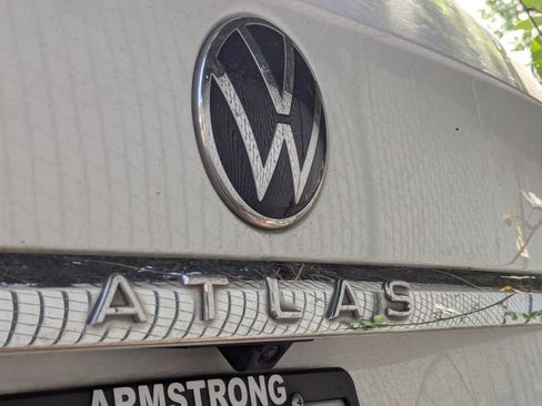 Used 2023 Volkswagen Atlas SEL AWD/4WD image 6