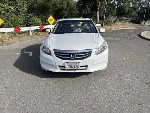 Used 2012 Honda Accord EX-L image 2