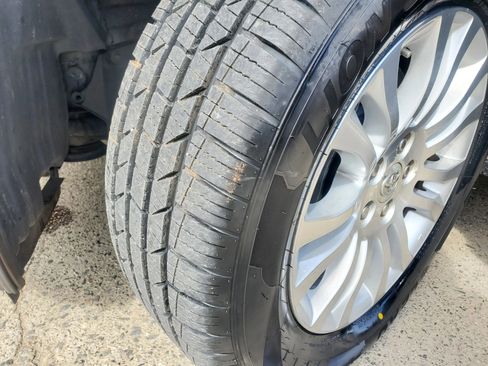 Used 2012 Toyota Sienna XLE w/ XLE Navigation Pkg image 53