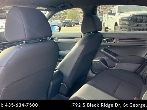 Used 2025 Honda Civic Sport image 19