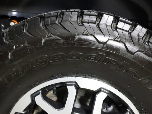 Used 2023 Ford F150 Raptor AWD/4WD image 47