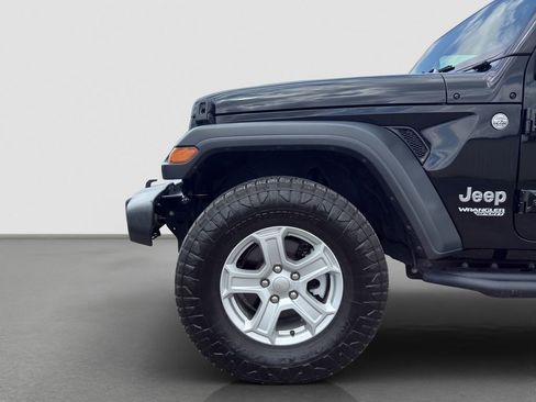 Used 2018 Jeep Wrangler Sport AWD/4WD image 20