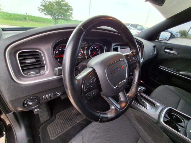 Used 2020 Dodge Charger SXT RWD image 10