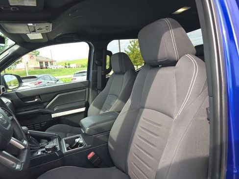 Used 2024 Toyota Tacoma 4x4 Double Cab image 13
