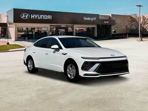 New 2025 Hyundai Sonata SE FWD image 11
