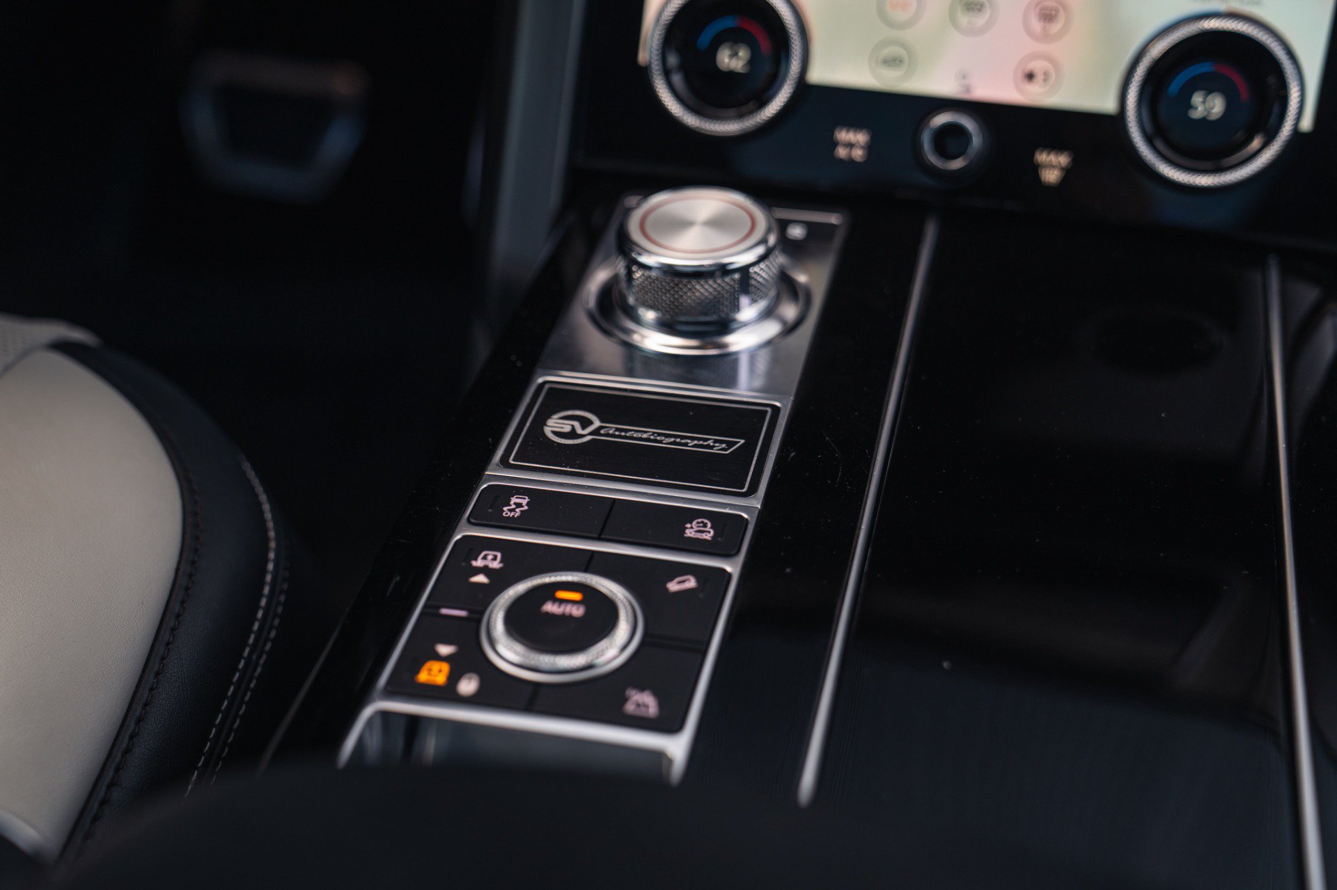 Used 2019 Land Rover Range Rover SV Autobiography Dynamic AWD/4WD image 35