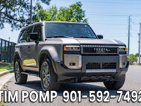 Used 2025 Toyota Land Cruiser w/ Premium Package AWD/4WD image 3