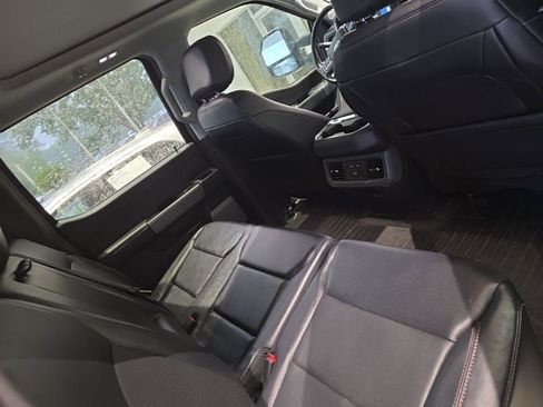 Used 2024 Ford F250 Lariat w/ Lariat Ultimate Package AWD/4WD image 9