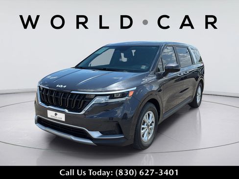 Used 2023 Kia Carnival LX FWD image 14