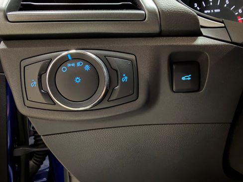 Used 2014 Ford Fusion SE FWD image 14