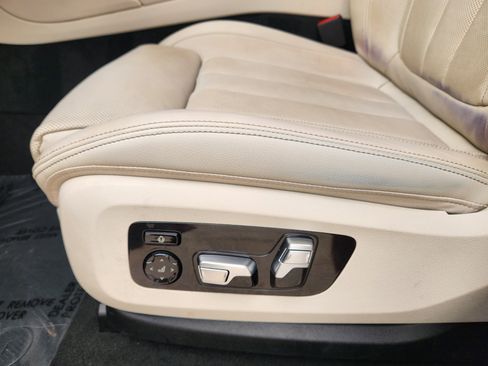 Used 2020 BMW X6 xDrive40i w/ Executive Package image 23