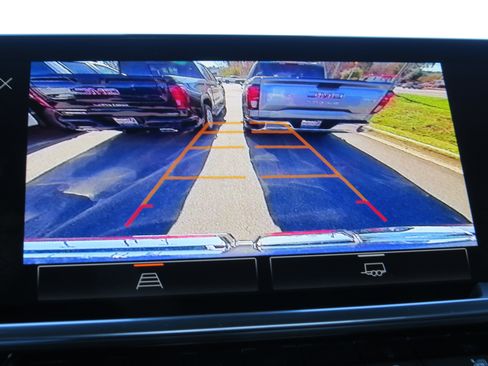 New 2026 GMC Sierra 1500 Elevation image 17