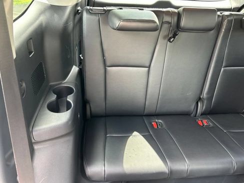 Certified 2025 Toyota Highlander Platinum AWD/4WD image 56