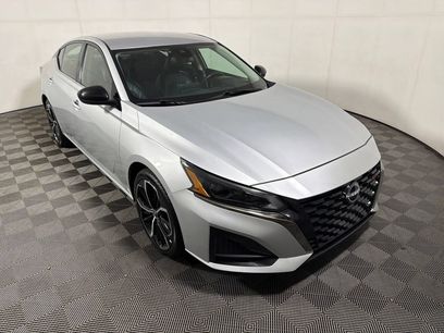 Used 2024 Nissan Altima 2.5 SR