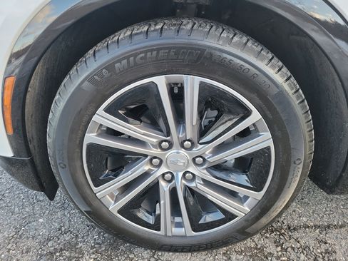 New 2025 Cadillac Lyriq Luxury w/ LPO, Floor Liner Package image 11