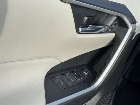 Certified 2024 Toyota RAV4 XLE Premium image 21