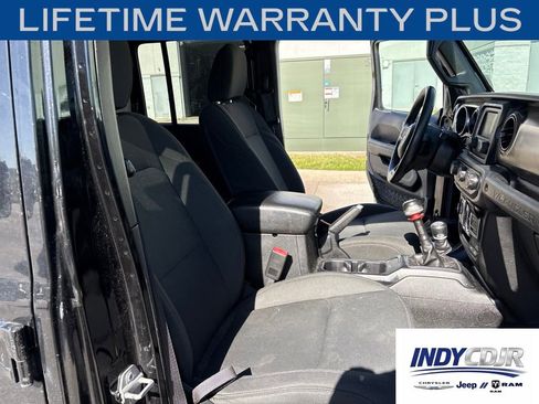 Used 2018 Jeep Wrangler Unlimited Sport S AWD/4WD image 13