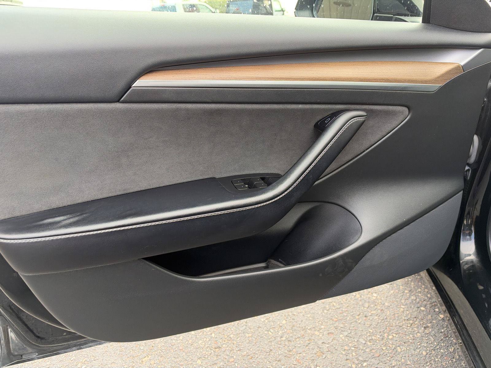 Used 2022 Tesla Model 3 Long Range AWD/4WD image 19