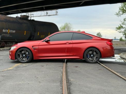 Used 2015 BMW M4 Coupe RWD image 7