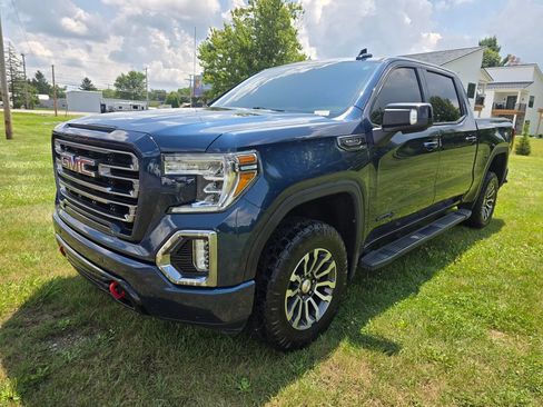 Used 2020 GMC Sierra 1500 AT4 w/ AT4 Premium Package AWD/4WD image 3