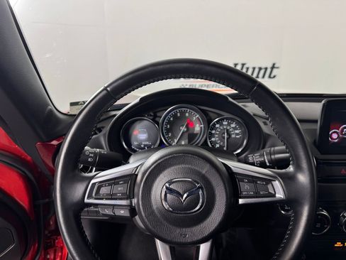 Used 2020 MAZDA MX-5 Miata Grand Touring image 21