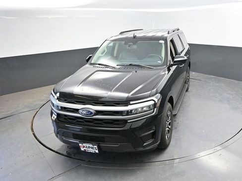 Used 2024 Ford Expedition XLT AWD/4WD image 42