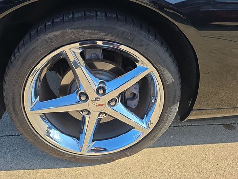 Used 2013 Chevrolet Corvette Coupe image 24