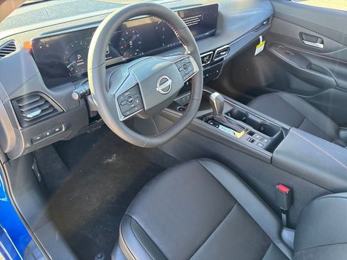 New 2026 Nissan Sentra SR w/ SR Premium Package image 17