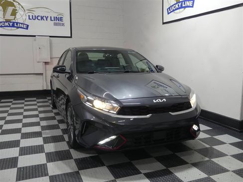 Used 2023 Kia Forte GT-Line w/ GT-Line Premium Package FWD image 5