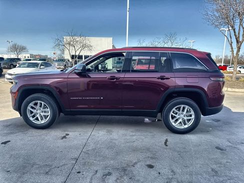 New 2026 Jeep Grand Cherokee Laredo X RWD image 3