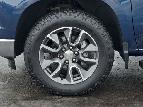 Used 2022 Chevrolet Silverado 1500 LT image 12