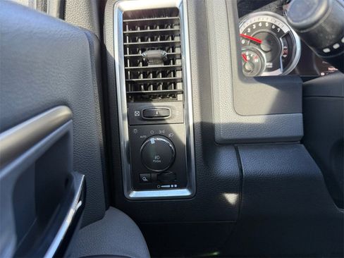 Used 2018 RAM 1500 Big Horn image 23