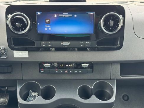 New 2025 Mercedes-Benz Sprinter 2500 image 4