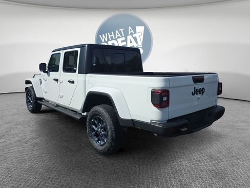 New 2026 Jeep Gladiator Sport AWD/4WD image 6