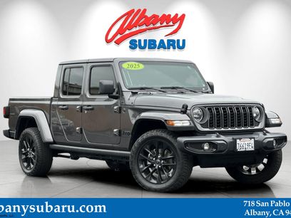 Used 2025 Jeep Gladiator Sport