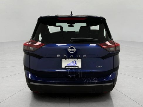 Certified 2025 Nissan Rogue SV image 4