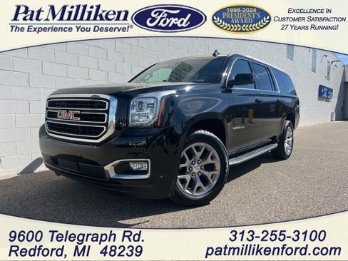 Used 2019 GMC Yukon XL SLE w/ SLE Value Package image 1