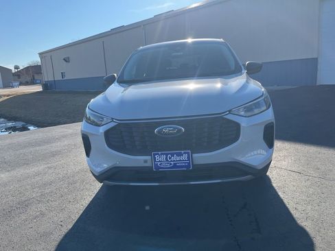 New 2026 Ford Escape Active image 8