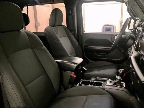 Used 2023 Jeep Wrangler Sport image 7
