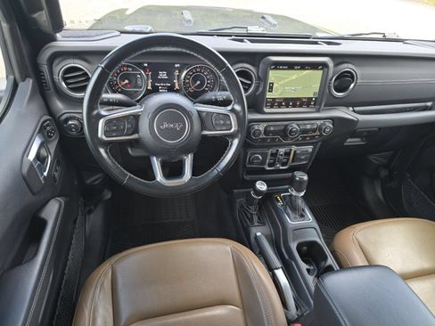 Used 2022 Jeep Gladiator Overland w/ Popular Equipment Package AWD/4WD image 24