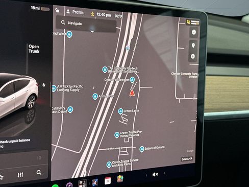 Used 2023 Tesla Model Y 2WD image 23