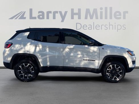 Used 2020 Jeep Compass Trailhawk AWD/4WD image 6