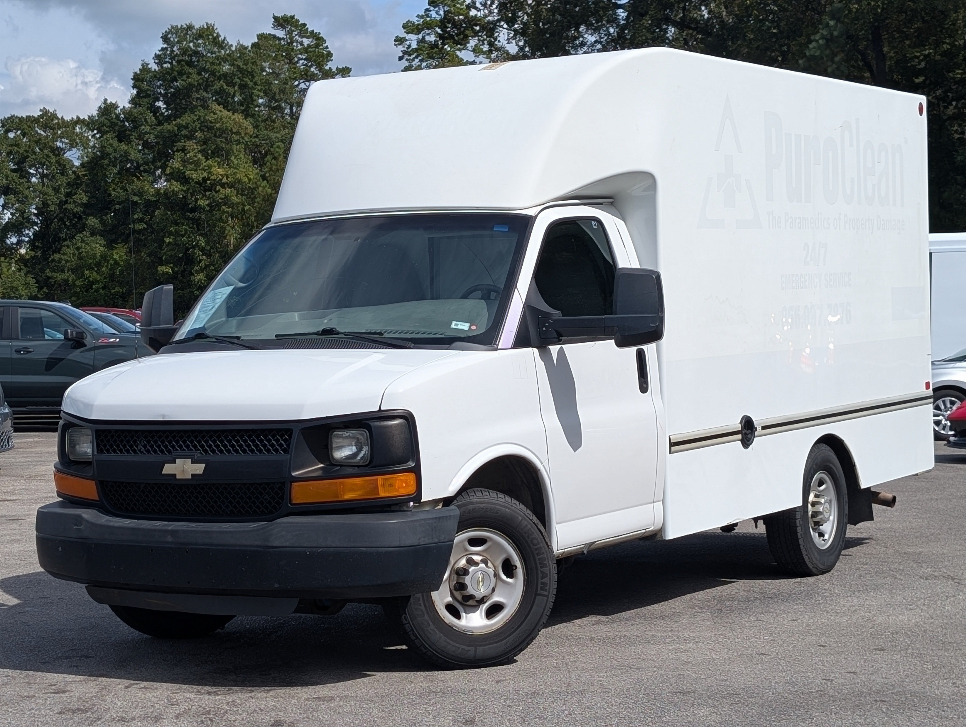 Used 2014 Chevrolet Express 3500 RWD image 4