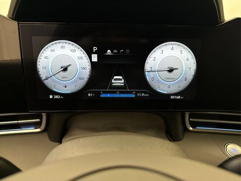 Used 2025 Hyundai Elantra SEL FWD image 36