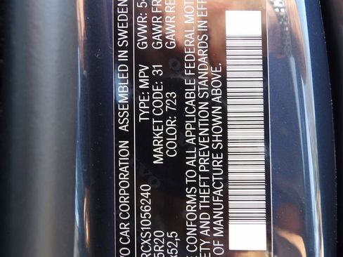 Used 2025 Volvo XC60 B5 Plus w/ Protection Package Premier image 31