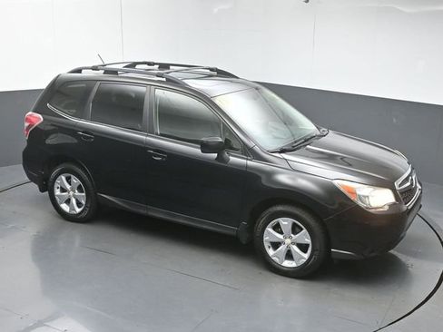 Used 2015 Subaru Forester 2.5i Premium w/ All-Weather Package AWD/4WD image 40