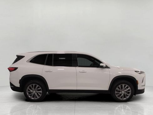 Used 2026 Buick Enclave Preferred w/ Power Package AWD/4WD image 11