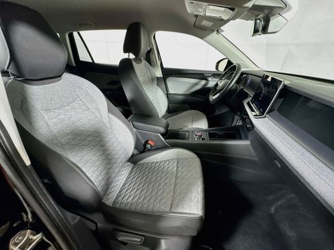 Used 2025 Volkswagen Tiguan S AWD/4WD image 25