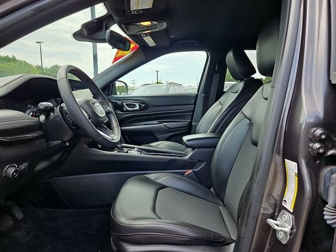 Certified 2022 Jeep Compass Latitude AWD/4WD image 14