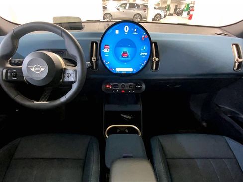 Used 2025 MINI Cooper Countryman S w/ Comfort Package Max image 15